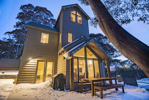 COME BY CHANCE, Dinner Plain - Accommodation in Bendigo 1