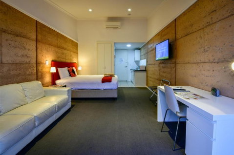 Crossroads Ecomotel - Accommodation in Bendigo 0
