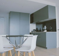 2Bed 2Bath Minimalist Apartment in CBD - Accommodation in Bendigo