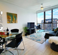 2BR Food  Drink Hub  Gym Pool Views Roof Terrace - Accommodation in Bendigo