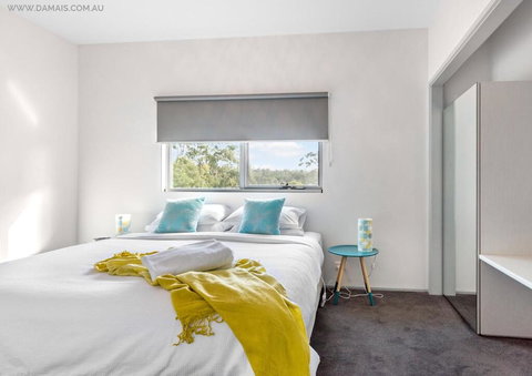 4 King Or 8 Single Beds WiFi, Netflix, Pet Friendly - Accommodation in Bendigo 2