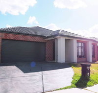 5 Bed 2 Bath big house - Accommodation in Bendigo