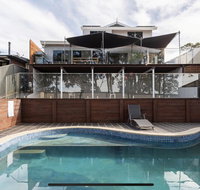 5 bedroom with POOL and Studio Vues Relaxantes - Accommodation in Bendigo