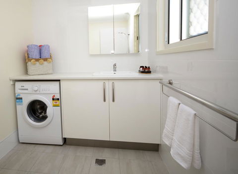 545 Esplanade - Accommodation in Bendigo 1