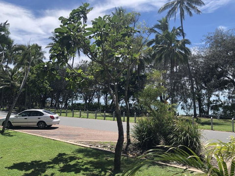 Absolute Beachfront - Accommodation in Bendigo 3