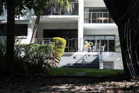 Absolute Beachfront - Mooloolaba - Accommodation in Bendigo 0