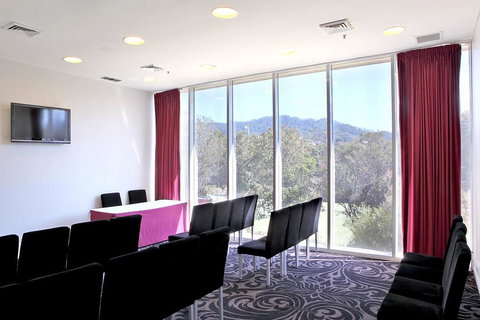 Absolute Beachfront Opal Cove Resort - Accommodation in Bendigo 3