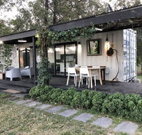 Absolute riverfront shipping container cabin - Accommodation in Bendigo