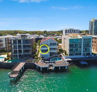 Absolute Waterfront On The Pumicestone Passage - Accommodation in Bendigo