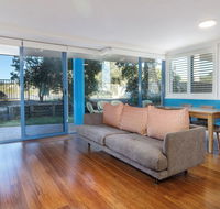 Across the road from the beach - Accommodation in Bendigo