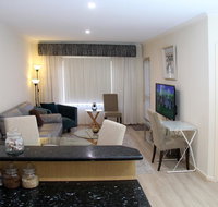 ADELAIDE CBD APARTMENT - 3BR 2BATH  CARPARK - Accommodation in Bendigo