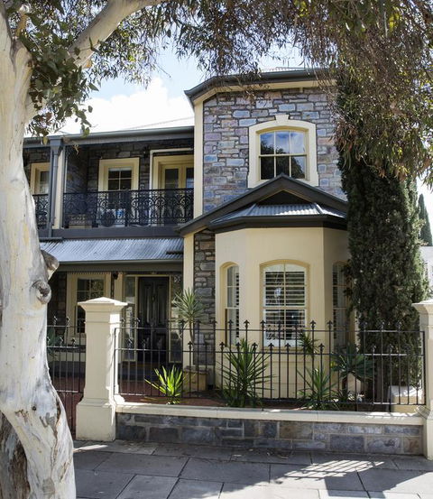 Adelaide Mackinnon - Accommodation in Bendigo 3