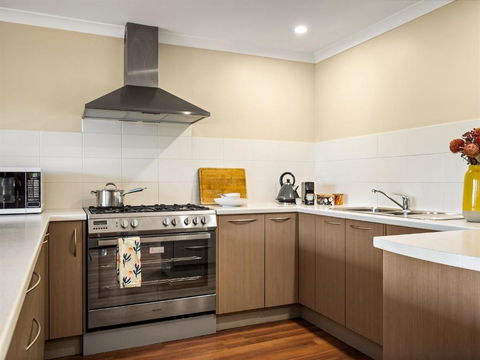 Eagle Bay Beach House - 300m To The Beach! - Accommodation in Bendigo 2