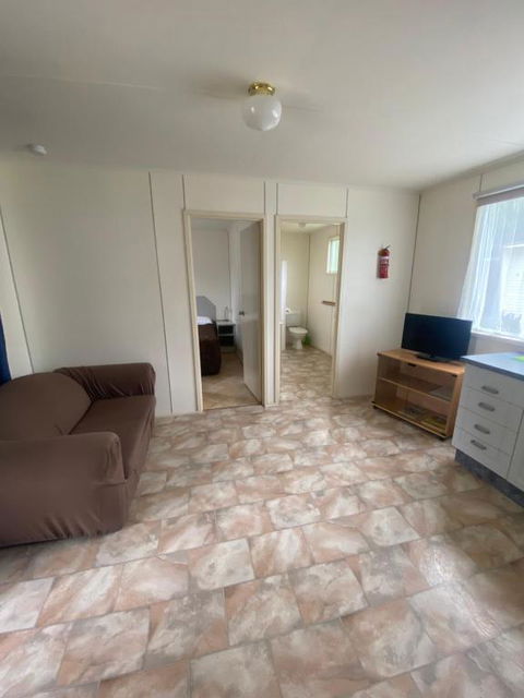 Eagle Point Caravan Park - Accommodation in Bendigo 1