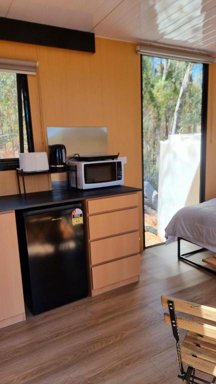 Echidna Ridge By Tiny Away - Accommodation in Bendigo 4
