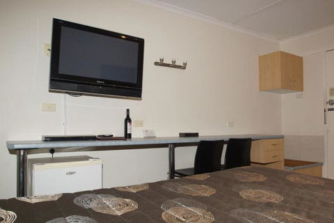 Edinburgh Motor Inn - Accommodation in Bendigo 1
