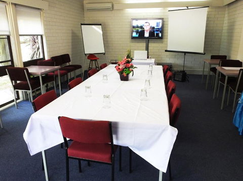 Edinburgh Motor Inn - Accommodation in Bendigo 4