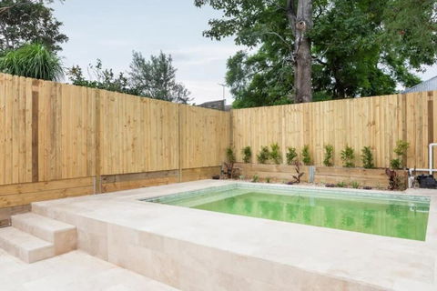 Elegant 3-Bed Heritage House With Swimming Pool - Accommodation in Bendigo 4