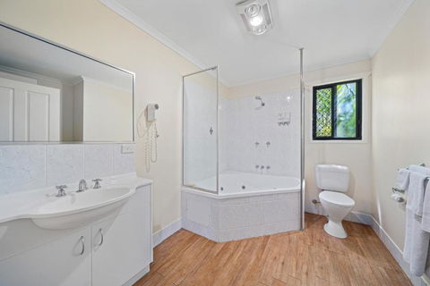 Emerald Motel Apartments - Accommodation in Bendigo 3