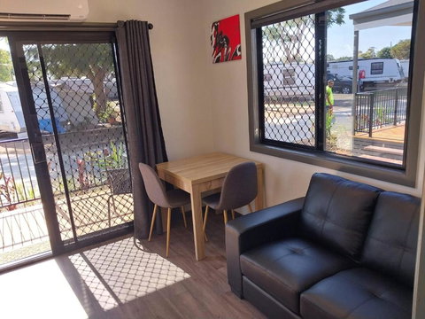 Emerald Tourist Park - Accommodation in Bendigo 2