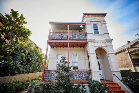 Esperanza Gardens - A Stylish Victorian Studio - Accommodation in Bendigo 0