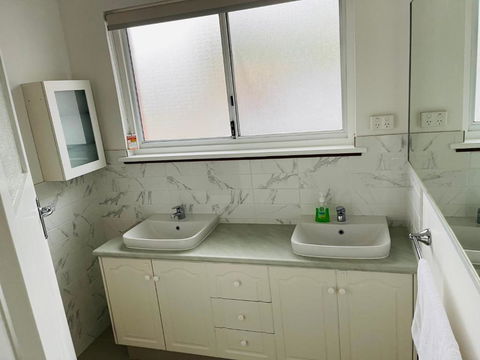 Executive Central Home - Accommodation in Bendigo 2