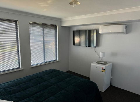 Executive Escape 4 Bedroom Home - Accommodation in Bendigo 1