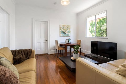 Executive Esperanza - Stay In A Victorian Manor - Accommodation in Bendigo 0
