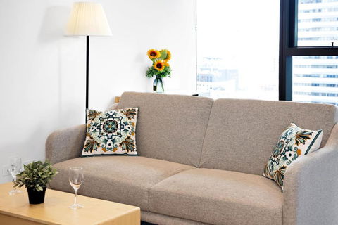EPORO Tower Modern Apartments Melbourne Central CBD - Accommodation in Bendigo 2