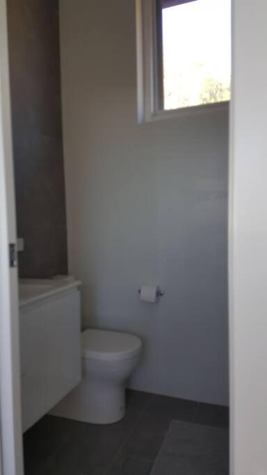 Family Home Prestigious Suburb Panoramic Views - Accommodation in Bendigo 4