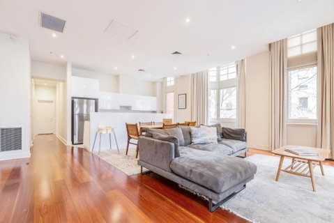 Fabulous Collins Street Luxury 2 BR Apartment - Accommodation in Bendigo 4