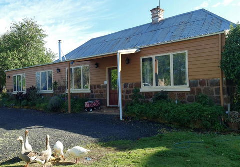 Fulham Homestead Historic Rural Large 3 Bedroom Guesthouse - Accommodation in Bendigo 0