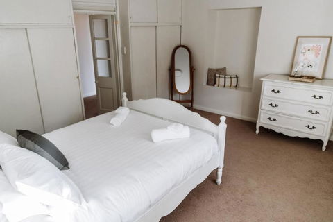 Fulham Homestead Historic Rural Large 3 Bedroom Guesthouse - Accommodation in Bendigo 2