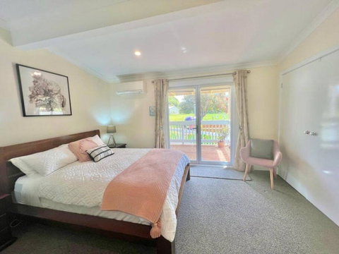 Galbraith Beach Studios - Studio 3 - Accommodation in Bendigo 0