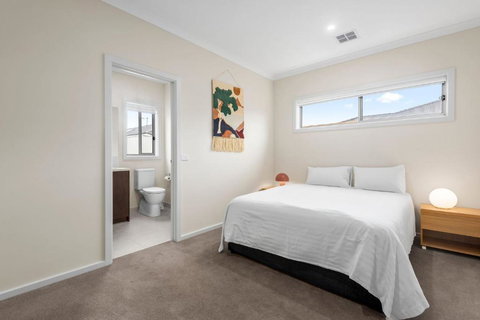 Georgina By The Bay - Accommodation in Bendigo 4
