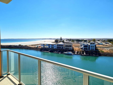 Glam Apartment 21 - Accommodation in Bendigo 0