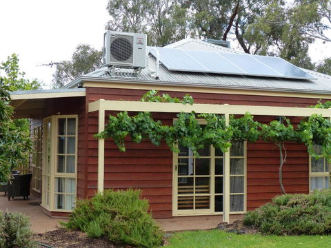 Glenbar Cottage Yelta - Accommodation in Bendigo 0