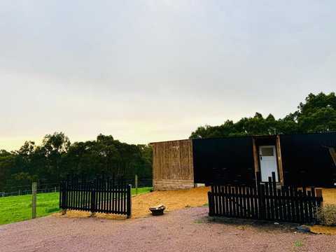 GORGE Chocolates Tiny House - Accommodation in Bendigo 1