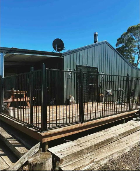 Great Lakes Wilderness Three Bedroom Home - Accommodation in Bendigo 3