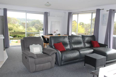 Greens Beach Escape - Accommodation in Bendigo 4