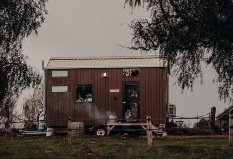 Gums N Roses By Tiny Away - Accommodation in Bendigo 0