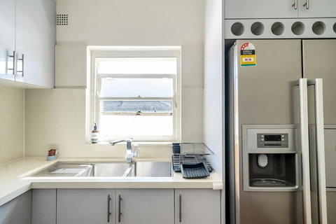 Hall St Hideaway In The Heart Of Bondi Beach - Accommodation in Bendigo 3