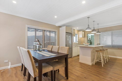 Hamptons At The Bay - Accommodation in Bendigo 3