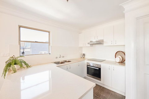Harbour View Huge 2 Bedroom Entire Residence. - Accommodation in Bendigo 2
