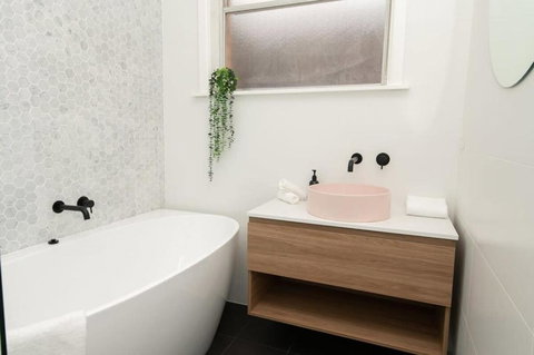 Haven On Hill, Beautifully Renovated, Close To CBD - Accommodation in Bendigo 2