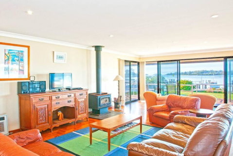 HAIS18G - Riverside Delight - Accommodation in Bendigo 0
