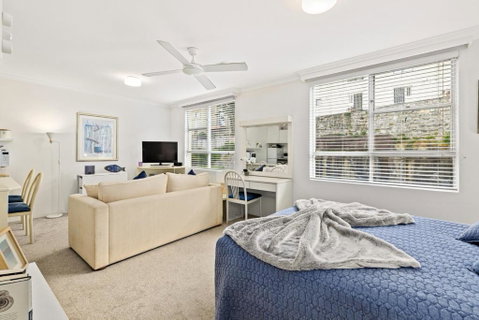 HENRY12 Self- Catering - Accommodation in Bendigo 2