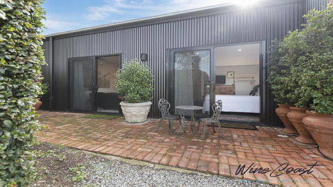 Hideaway Nook By Wine Coast Holiday Rentals - Accommodation in Bendigo 0