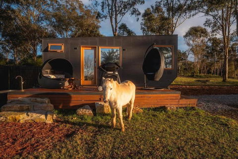 Hill Top Tiny River House - Accommodation in Bendigo 2