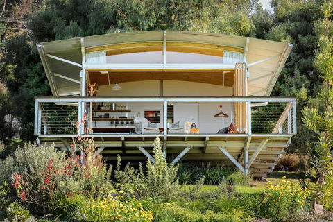 Hobart Hideaway Pods - Accommodation in Bendigo 0